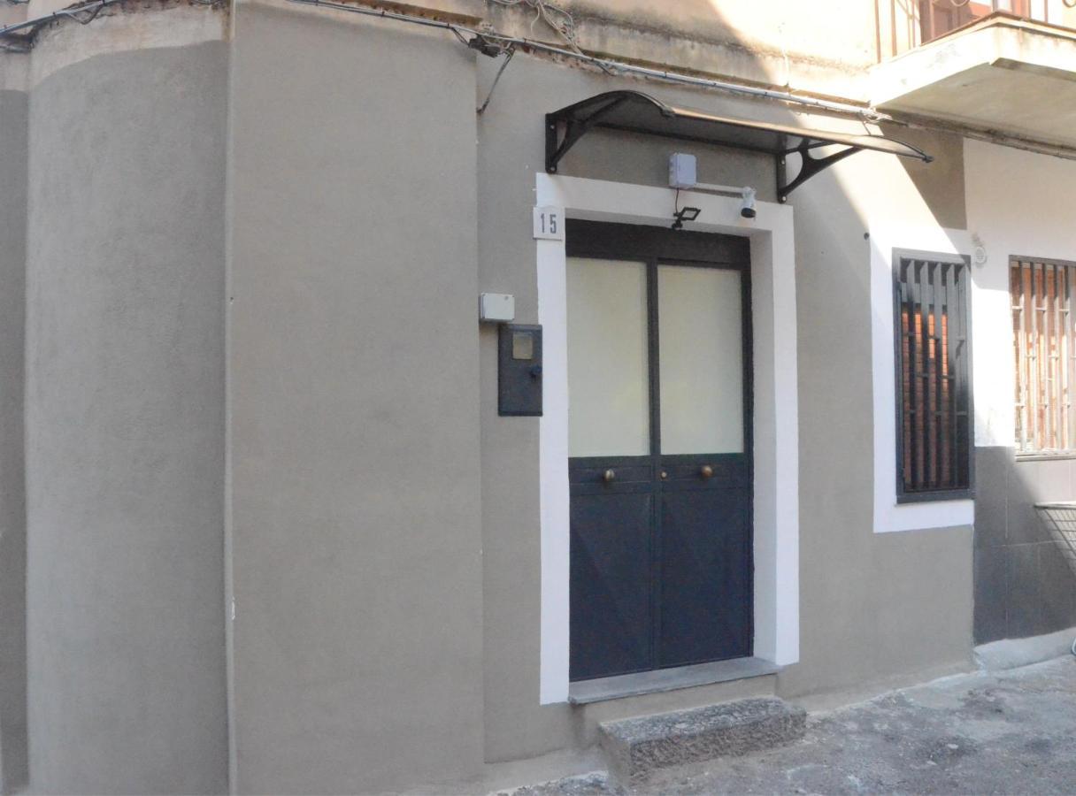 Casa Gale - House In Catania Center Lägenhet Exteriör bild